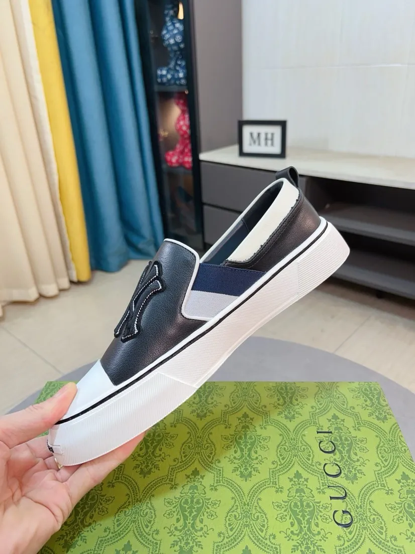 Men's shoes 💰458🌹🌹GUCCI [Gucci] New high-end brand of men's shoes, the latest fashionable casual men's shoes, trendy and versatile, relaxed and sporty style, uppers imported from Italy, first-layer cowhide, genuine leather lining, and ultra-fine workmanship. Original personalized fashionable rubber wear-resistant outsole, light and comfortable on the foot, size 38-44